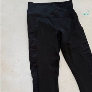 Powerhold leggings by fabletics with mesh and side pockets size small